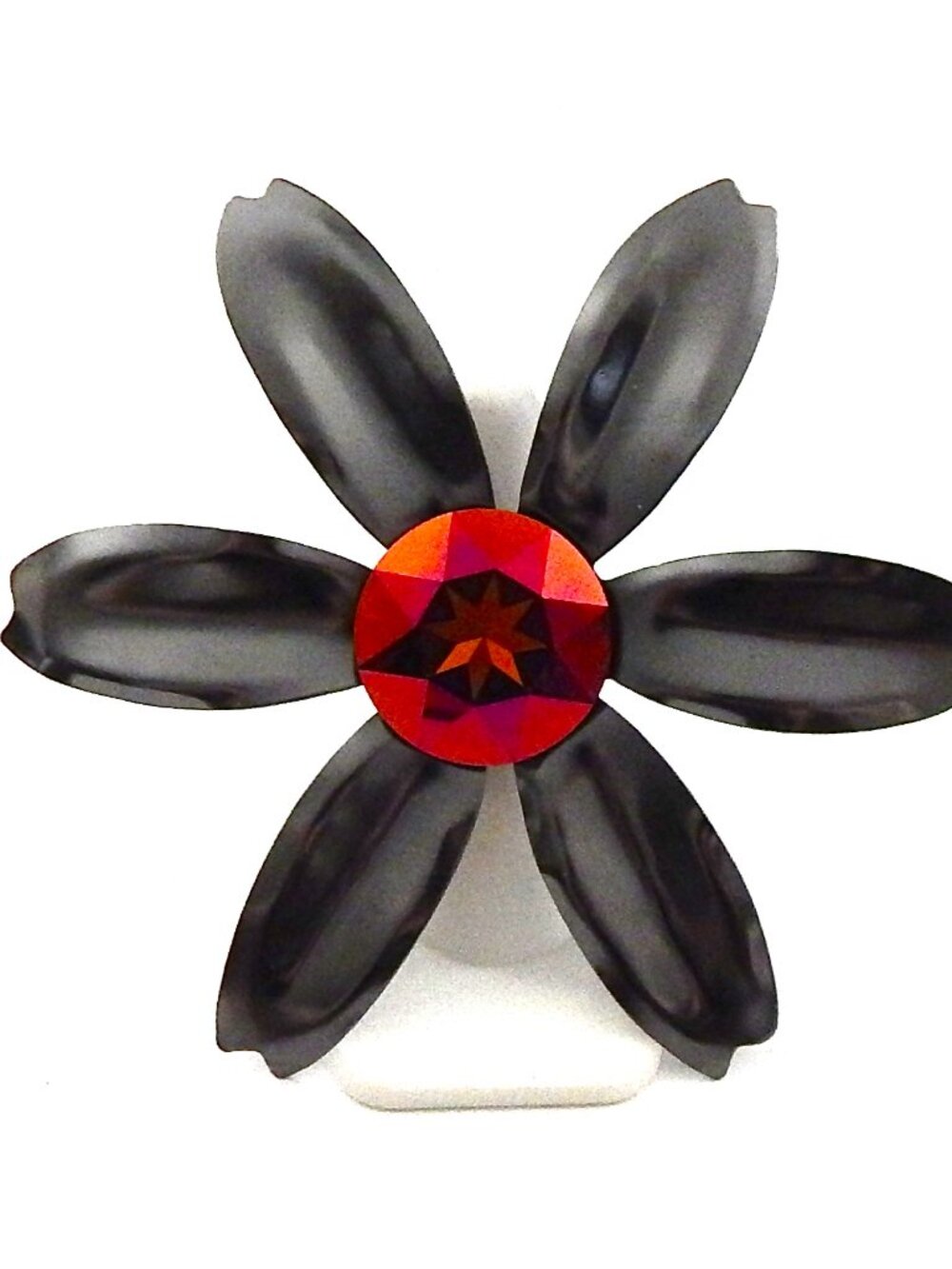 GASOLINE GLAMOUR PETAL TO THE METAL BABYLON FLOWER RING🌸💖